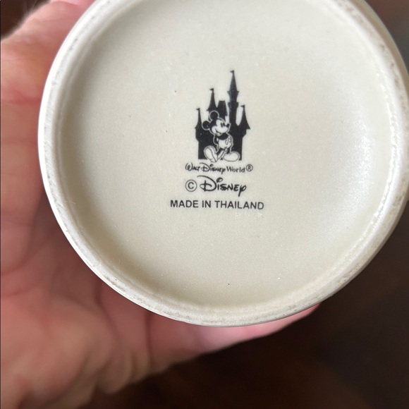 Classic Minnie Mouse Disney Mug - Picture 4 of 5